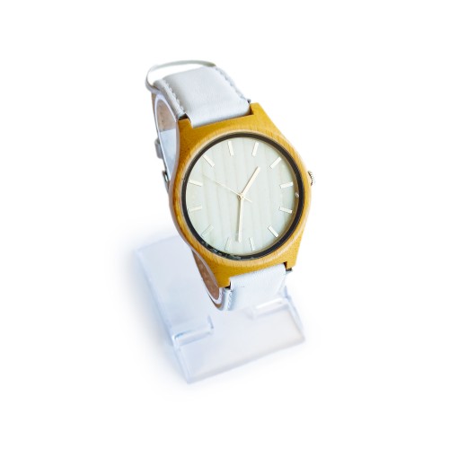 Woman\'s wooden watch wth leather strap -image2-870