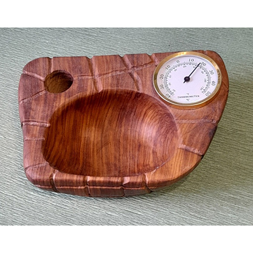 Office set with thermometer -image2-943