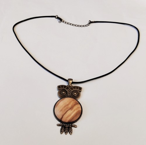 Amazing olive wood pendant in the shape of an owl -image1-1081